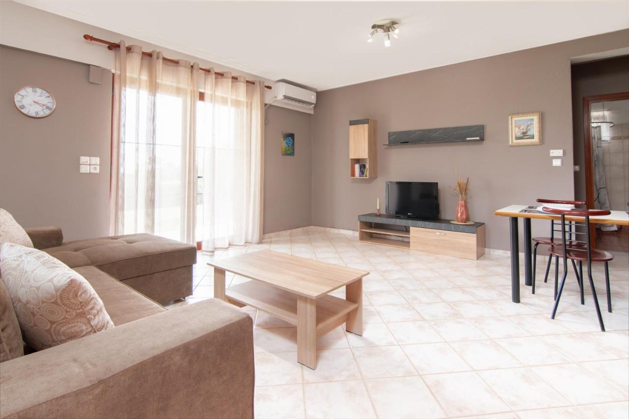 Theoni's With Garden And Sea View Apartment Alexandroupoli